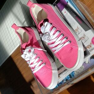 Love83 lace up sneakers 9